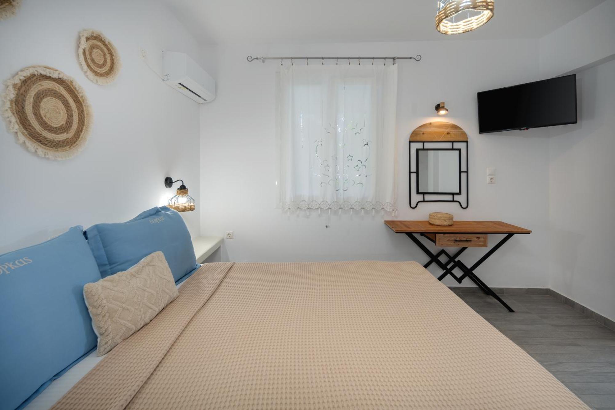Dorkas Luxury Rooms&Apartments Livadakia Eksteriør bilde